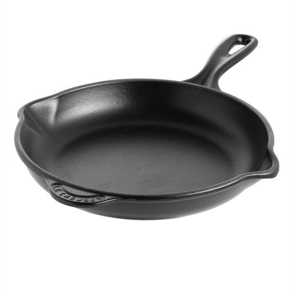 Støbejernspande, Le creuset